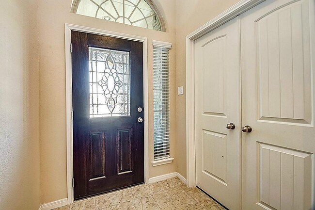 Building Photo - 23039 Verona Vista Dr