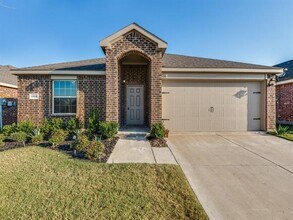 Building Photo - 1122 Roman Dr