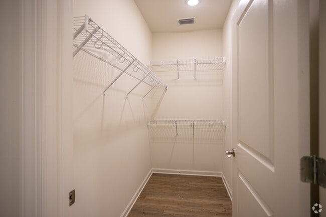 3BR,2.5BA 2062 SqFt - Cottages Of Schillinger Pointe