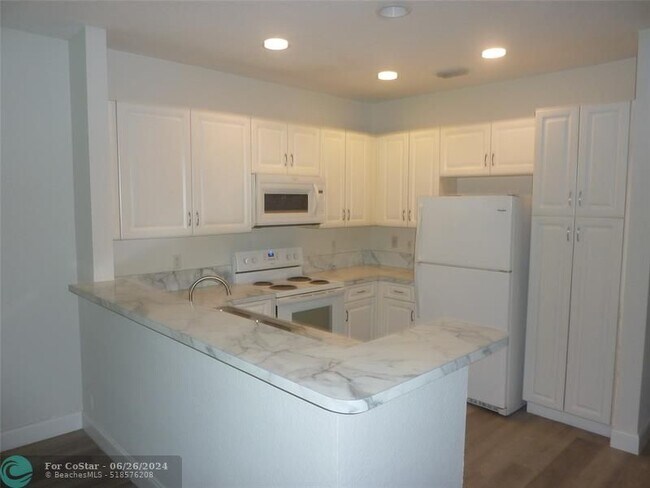 Foto del edificio - 3360 NW 29th Ct