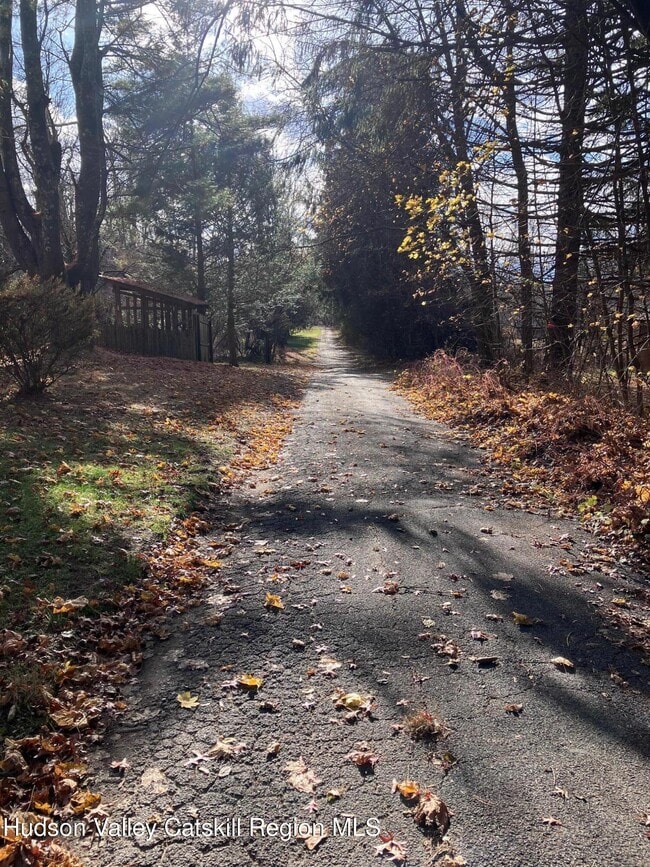 Building Photo - 20 Van Orden Rd