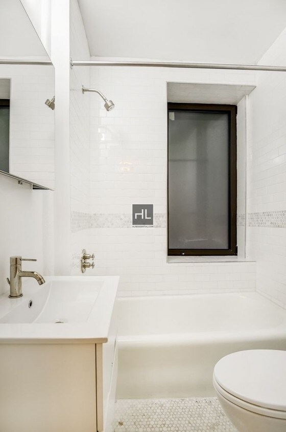 Foto del edificio - Prime Chelsea Studio Apt