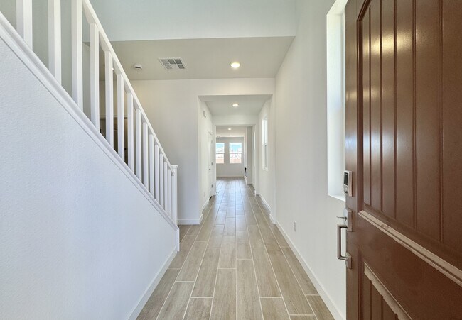 Foto del edificio - 9874 Lost Horse Ave