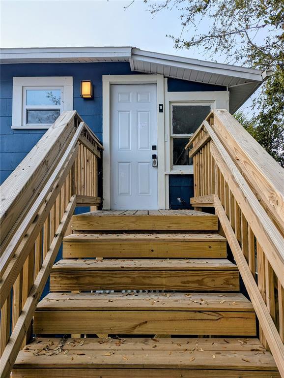 Building Photo - 610 1/2 14th St N