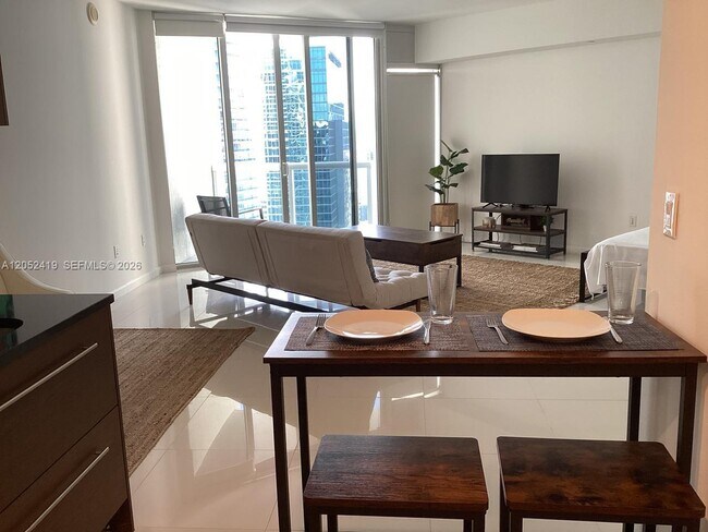 Foto del edificio - 475 Brickell Ave