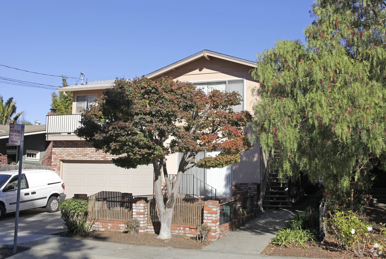 Building Photo - 1813 Alameda Ave