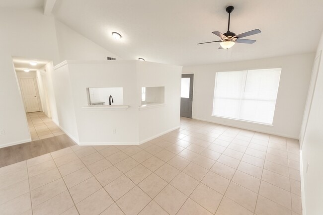 Building Photo - 2503 Ironclad Dr