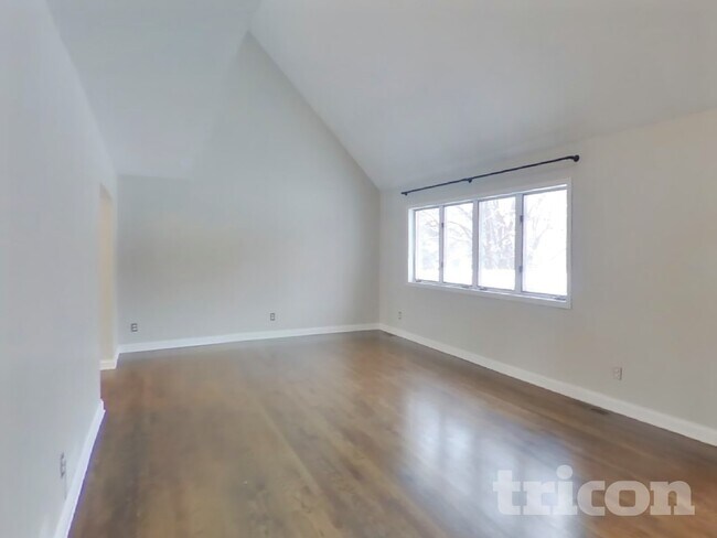 Foto del edificio - 13645 Timber Crest Dr