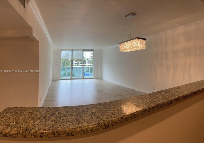 Building Photo - 19390 Collins Ave