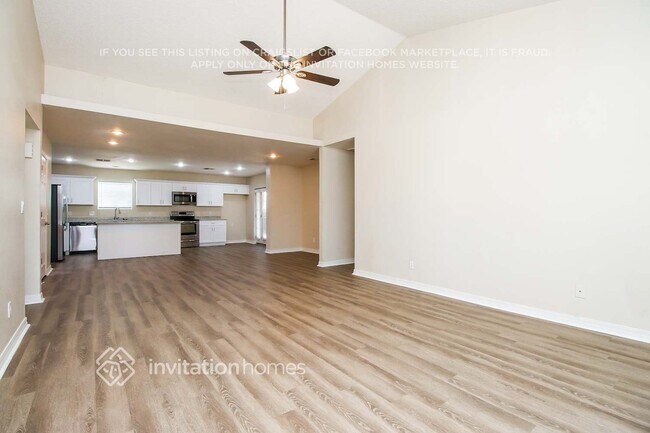 Foto del edificio - 2551 E Diamond Cir