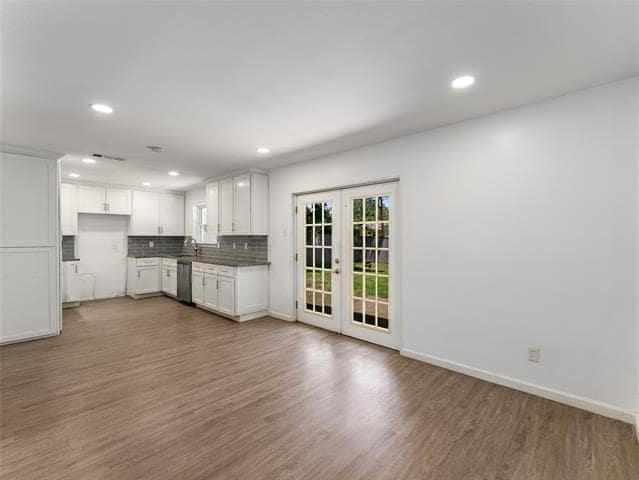 Building Photo - 806 Wisteria Way