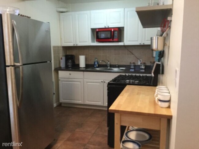Building Photo - 1 br, 1 bath Apartment - 3717 Boundary St