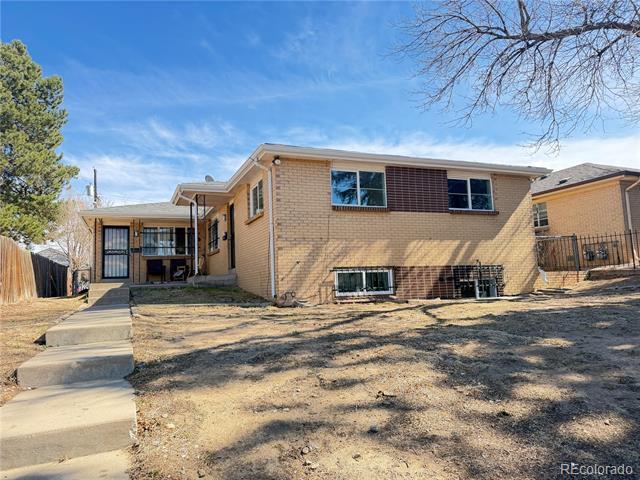 Foto del edificio - 1166 Akron St