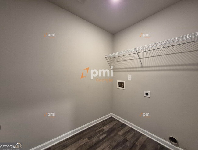 Building Photo - 255 Hawthorn Trail