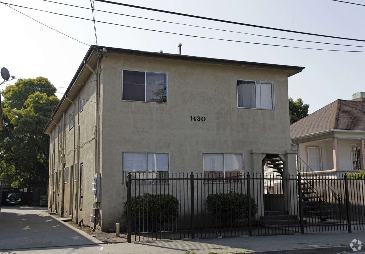 Primary Photo - 1430-1436 45th Ave