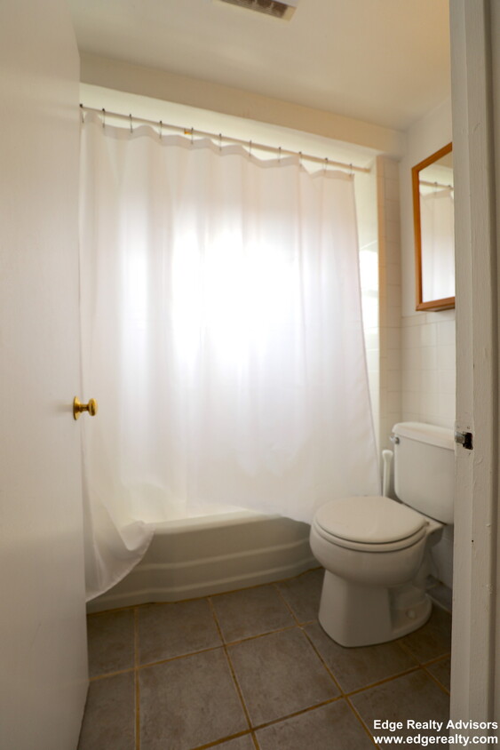 Foto principal - 278 Harvard St