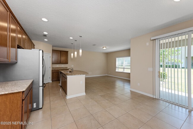Foto del edificio - 3199 Chestnut Ridge Way