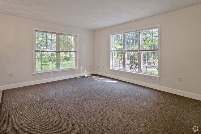 Building Photo - 820 Hanshaw Rd