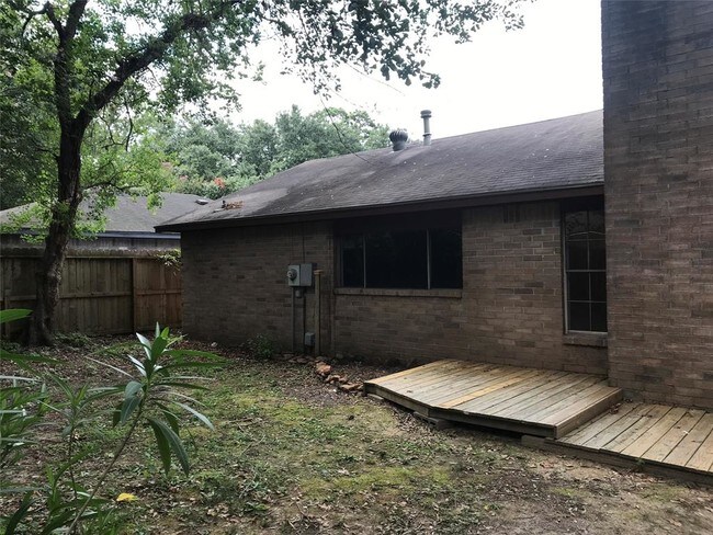 Foto del edificio - 2754 Sherwood Hollow Ln