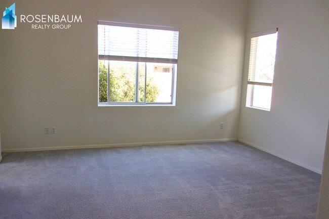 Foto del edificio - Beautiful 3-bedrooms, 2-baths home in the sought-after Pronghorn Ranch Community!