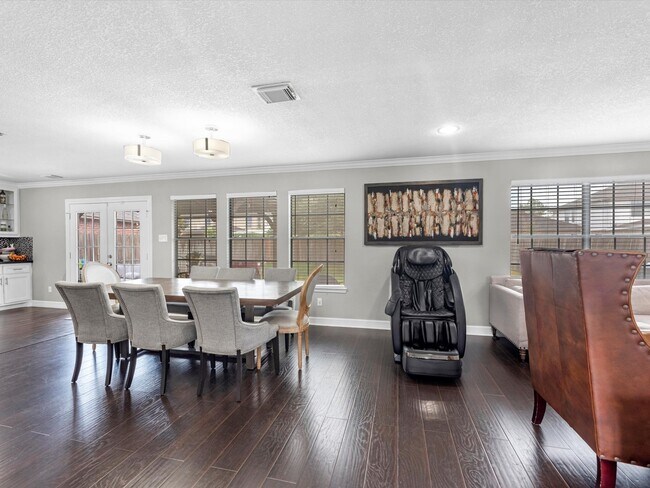 Foto del edificio - 12123 Ravens Nest Ln