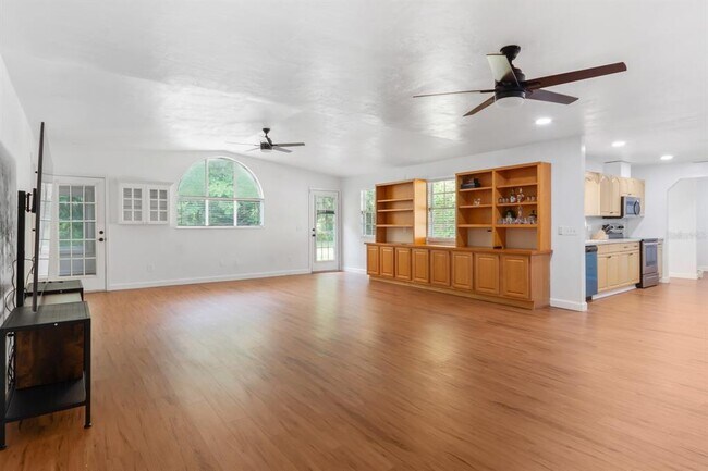 Foto del edificio - 10002 NW 6th Pl