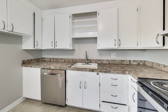Foto del edificio - Modern and Elegant Lakeshore 2 bedroom apa...