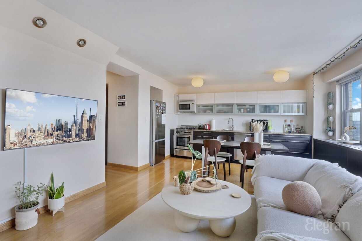 Foto principal - 100 W 93rd St