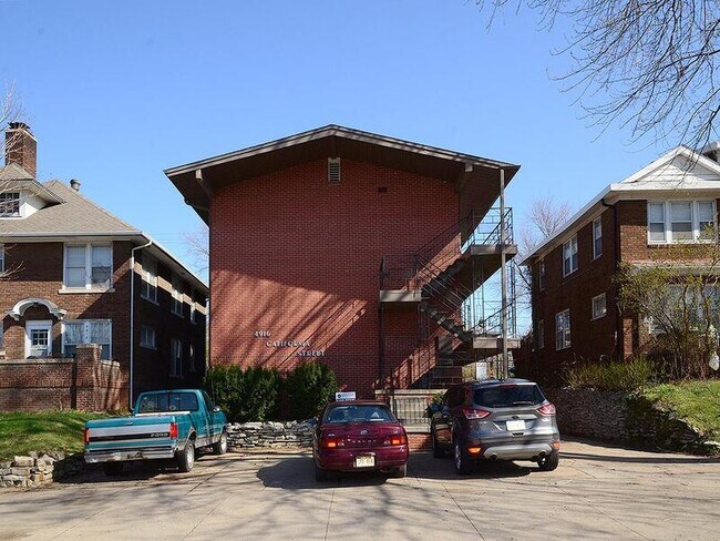 Building Photo - 4916 California St