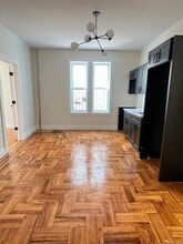 Building Photo - 486 E 95th St
