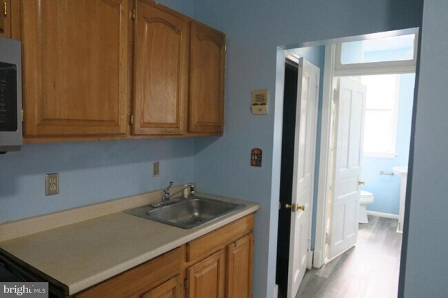 Foto del edificio - 3545 10th St NW