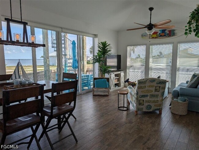 Foto del edificio - 2579 Third St
