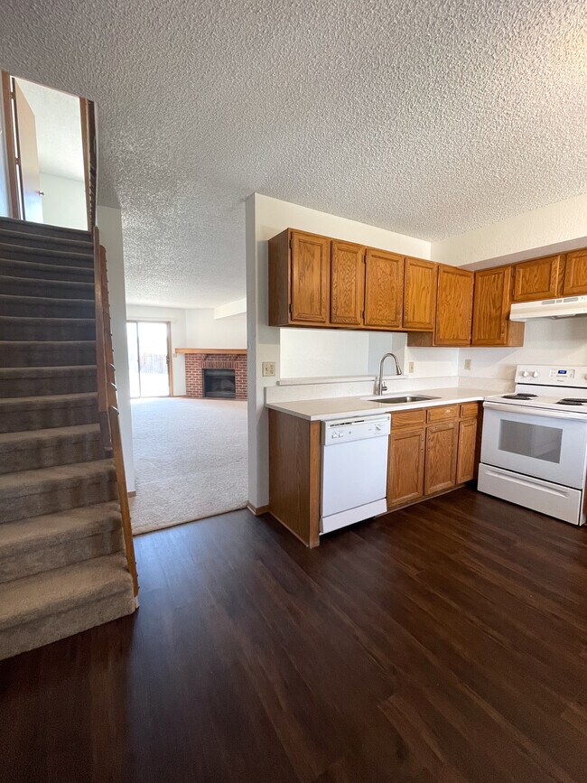 Building Photo - 5509 Fiesta Ln