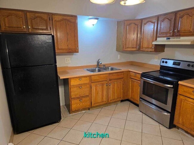 Building Photo - 130 S Clarendon