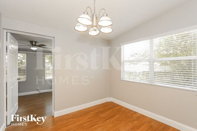 Foto del edificio - 2827 Wiley Street