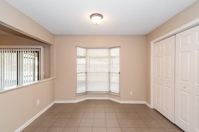 Foto del edificio - 2048 Pompano Pkwy