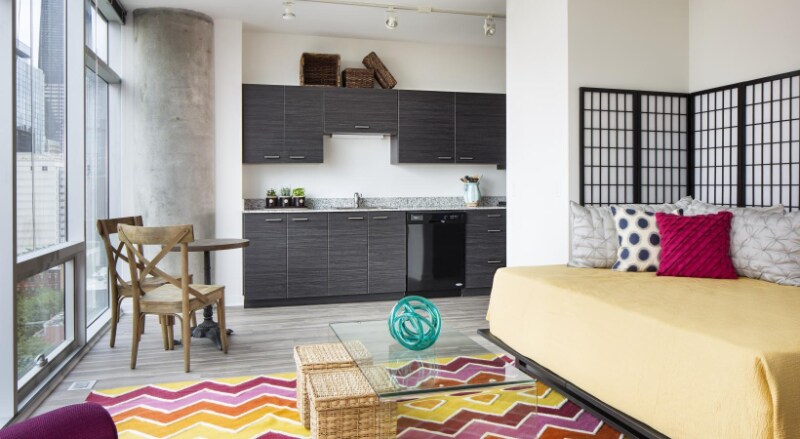 Foto principal - 802 N LaSalle St