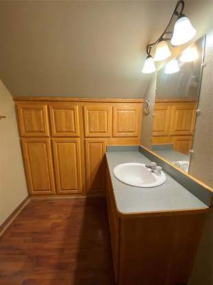 Foto del edificio - 11016 Shady Oaks Dr