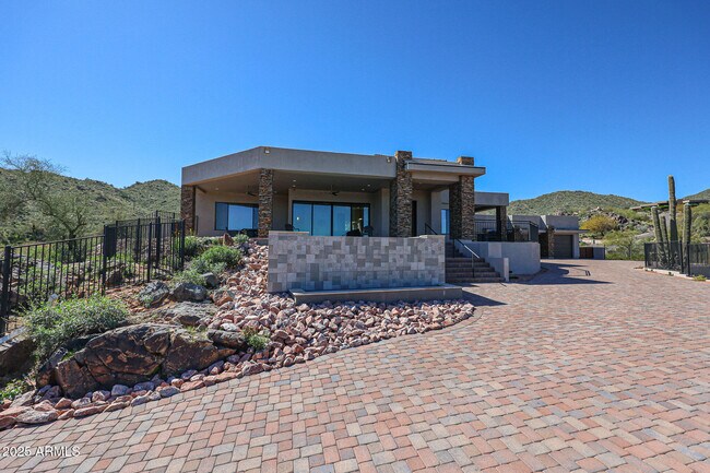 Building Photo - 14914 E Zapata Dr