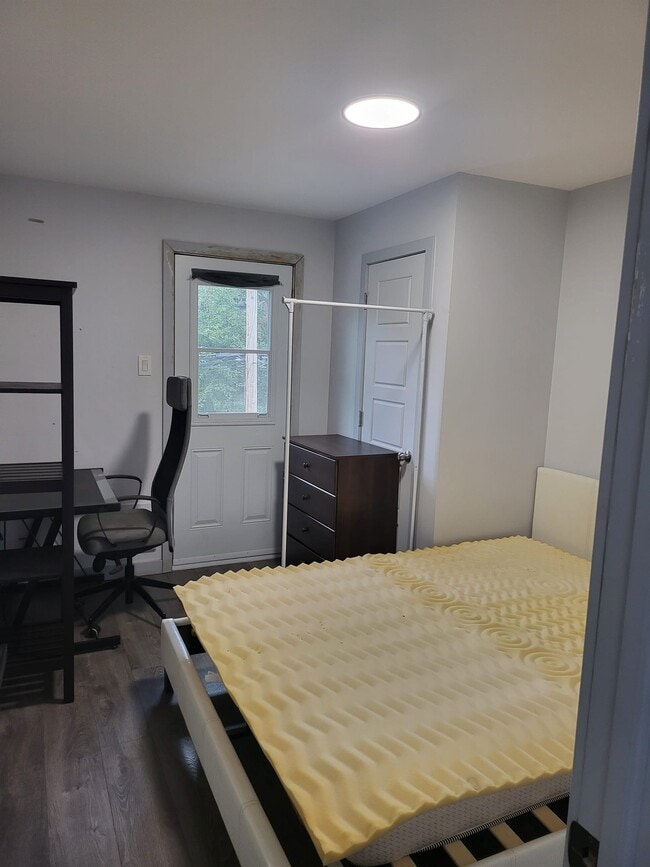 Photo du bâtiment - 4831 Rue Saint-Urbain