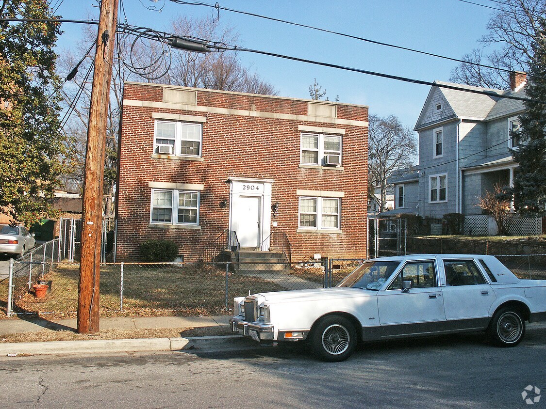Foto del edificio - 2904 Bunker Hill Rd