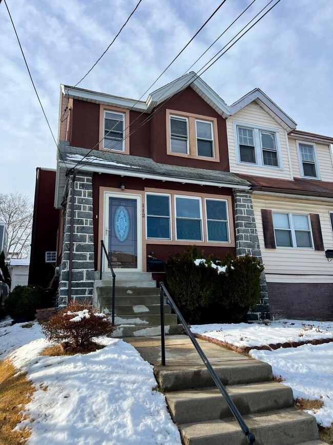Building Photo - Gorgeous 4-Bedroom Twin Home in Upper Darby! Available NOW!