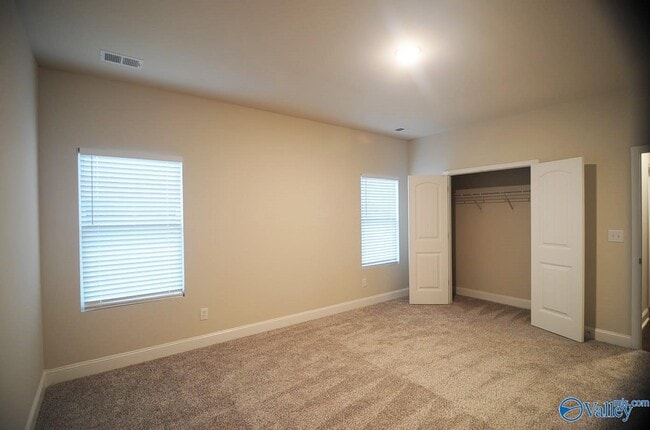 Foto del edificio - 4218 Textile Ln
