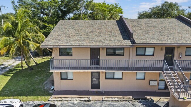 Foto del edificio - 201 Cocoa Isles Blvd