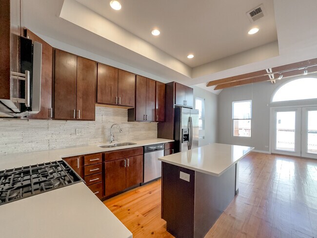 Foto del edificio - 3950 N Ashland Ave