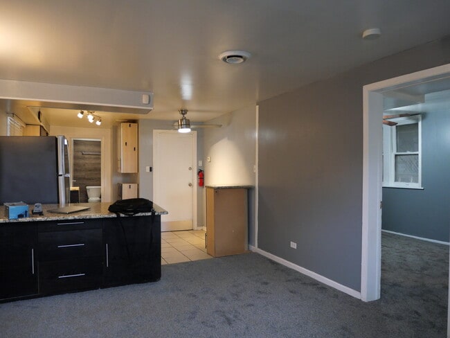 Building Photo - 2304 N Monitor Ave