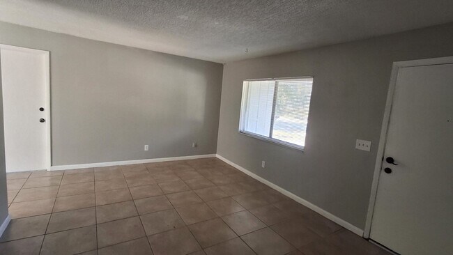 Foto del edificio - 3BR/2BA Single Family Home with Large Fenced Yard in Orlando!!