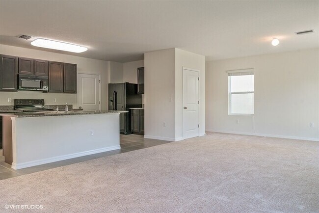 Foto del edificio - 4 Bed/3 Bath Home in Bradenton in San Lorenzo