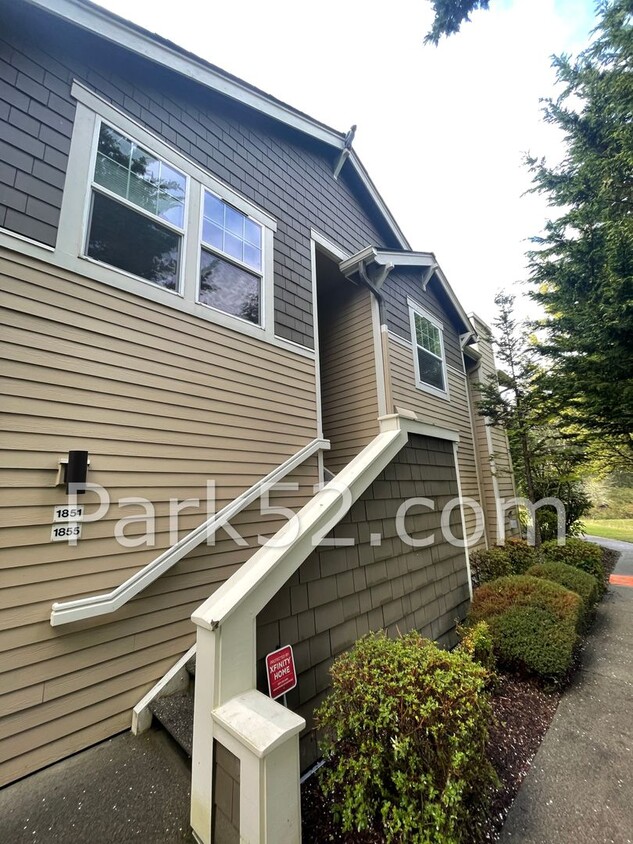 Primary Photo - 1851 McNeil Cir