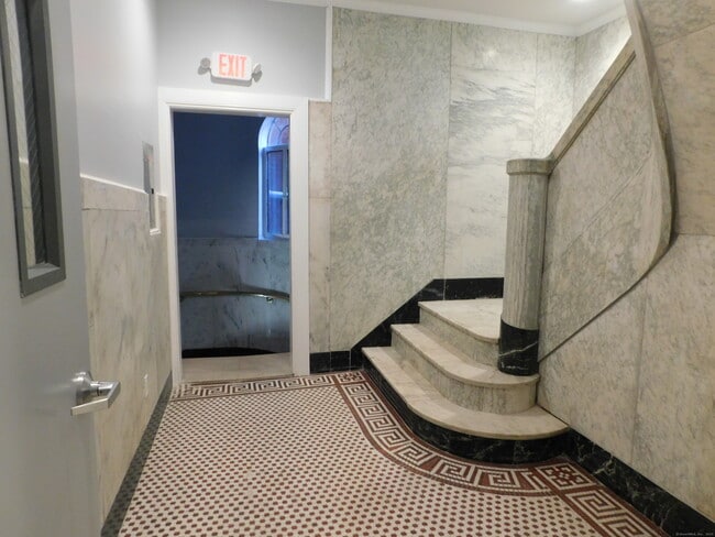 Foto del edificio - 53-57 Bank St